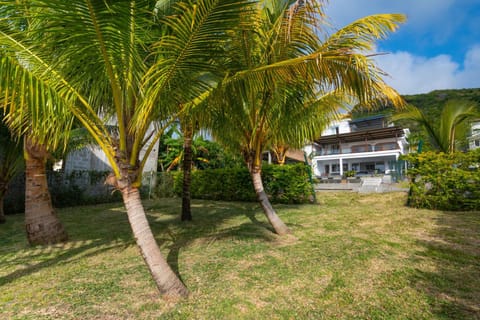 Twakila Sunset Suites Apartment in Rivière Noire District, Mauritius