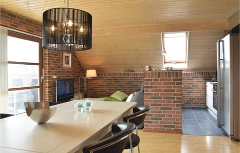 3 Bedroom Gorgeous Home In Ringkbing House in Søndervig