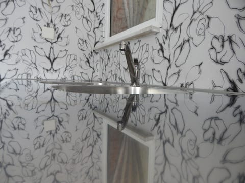 Kitchen or kitchenette, Decorative detail