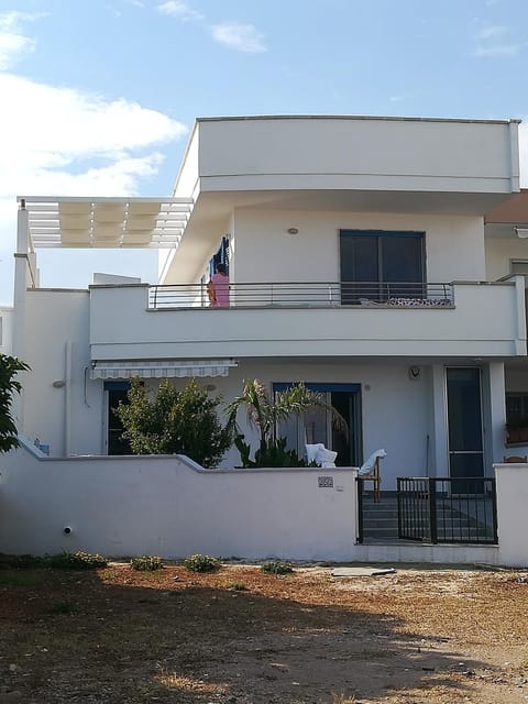 Property building, Balcony/Terrace