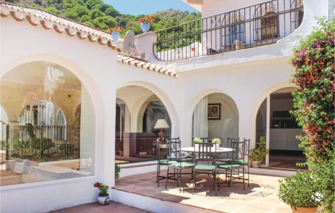 Nice Home In Ojen, Marbella With House Sea View House in Sierra de las Nieves