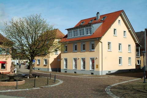 Property building, Decorative detail