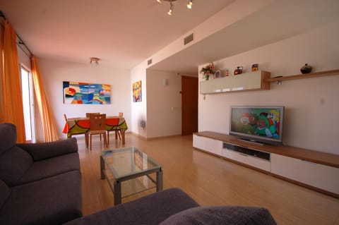 Lets Holidays Big Terrace House and 2 Parking House in Tossa de Mar