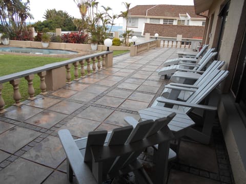 Uvongo Destiny4u Retreat House in Margate