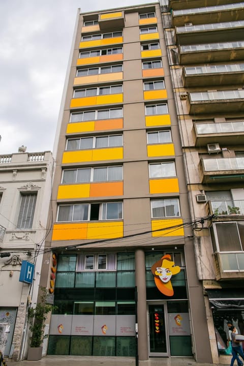 Roberta Rosa De Fontana Suites Hotel in Rosario