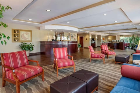 Comfort Suites Biloxi/Ocean Springs Hotel in Biloxi