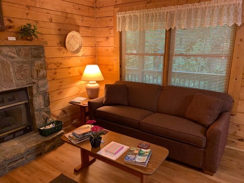 Misty Creek Log Cabins Haus in Maggie Valley