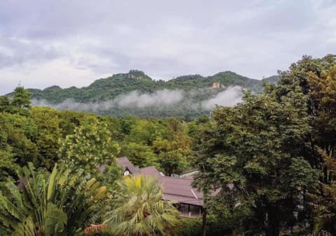 Nearby landmark, Day, Natural landscape, Mountain view