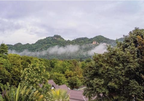 Nearby landmark, Day, Natural landscape, Lake view, Mountain view