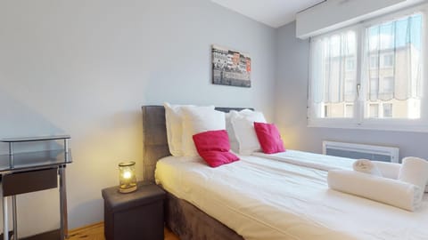 Petite France with 1 free parking Condo in Strasbourg