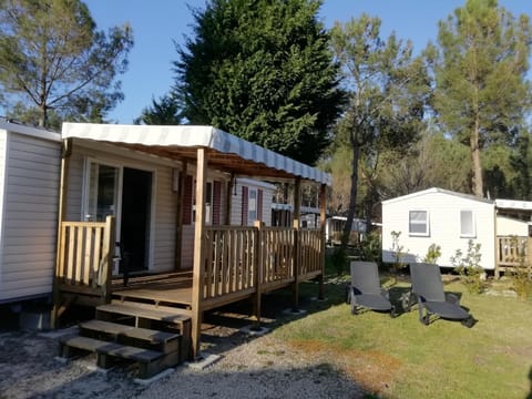 Les Dunes de Contis Campingplatz /
Wohnmobil-Resort in Saint-Julien-en-Born