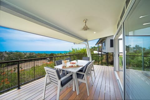 Oleander Holiday Home - Airlie Beach Haus in Airlie Beach