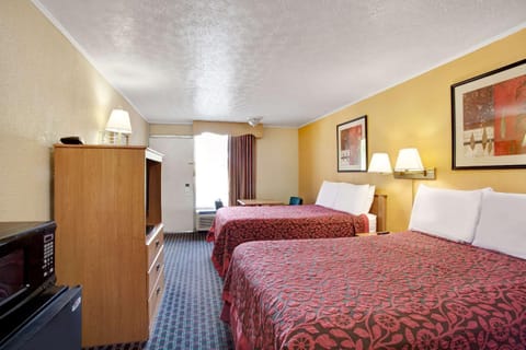 Days Inn by Wyndham Knoxville West Hotel in Cedar Bluff