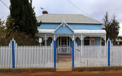 Ella's Place House in Broken Hill