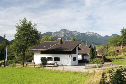 Berg Blick Jugendherberge mit Privatzimmer Auberge de jeunesse in Kochel