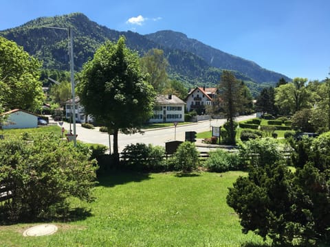 Berg Blick Jugendherberge mit Privatzimmer Auberge de jeunesse in Kochel