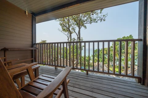 Balcony/Terrace, Garden view