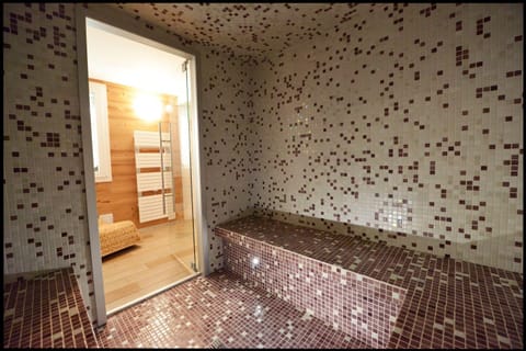 Steam room, Spa and wellness centre/facilities