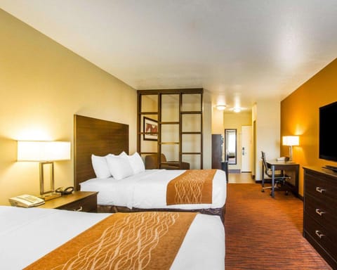 Comfort Suites Hotel in Clovis