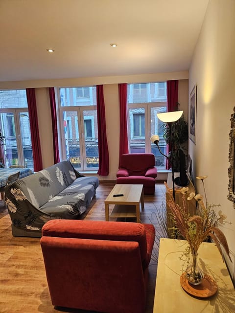 Cosy apt à 200m de la Cathédrale Apartment in Liège
