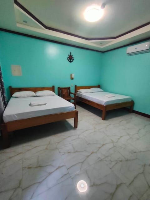 R&D Traveller's Inn Bed and Breakfast in Central Visayas