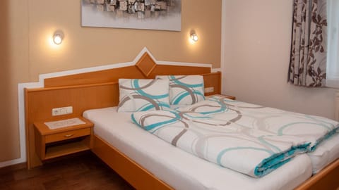 Photo of the whole room, Decorative detail, Bedroom