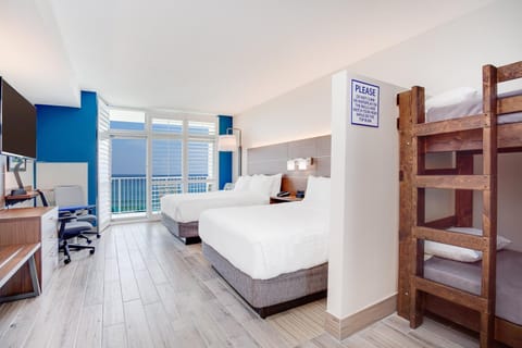 Holiday Inn Express & Suites Panama City Beach Beachfront, an IHG Hotel Resort in Panama City Beach