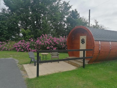 Glamping at Treegrove Campground/ 
RV Resort in Kilkenny City