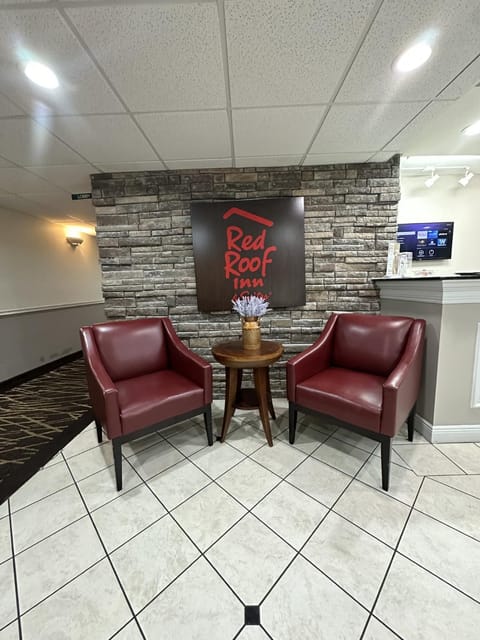 Red Roof Inn & Suites Biloxi Motel in Biloxi