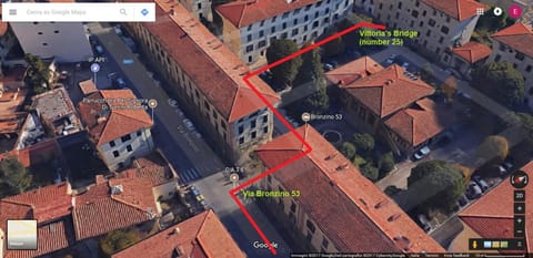 Landmark view, Street view