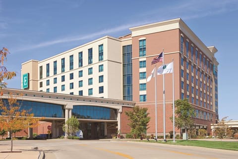 Embassy Suites East Peoria Hotel and Riverfront Conference Center Hotel in East Peoria