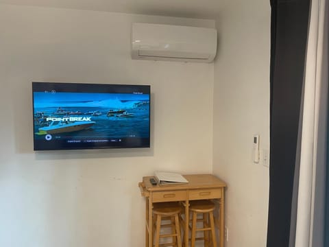 TV and multimedia, Living room, air conditioner