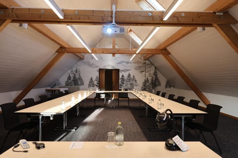 Meeting/conference room