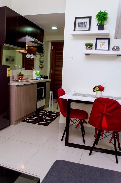 Ezeniel's Place at Horizons 101 Condominium Apartment in Lapu-Lapu City