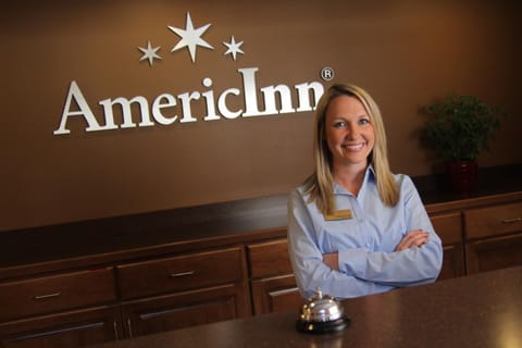 AmericInn by Wyndham Green Bay West Hotel in Howard