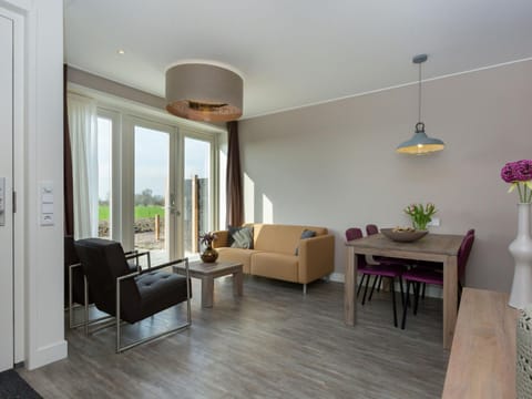 Luxury apartment with sun shower at the edge of the beautiful Oostkapelle Maison in Oostkapelle