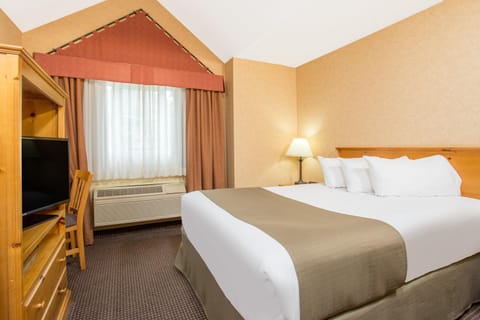 Canmore Inn & Suites Hotel in Canmore