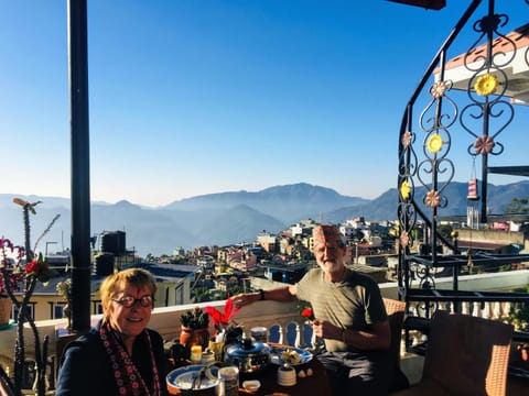 Bird's eye view, Balcony/Terrace, City view, Asian breakfast, American breakfast, group of guests