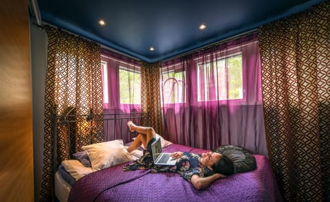 Bed, Photo of the whole room, Decorative detail, Bedroom