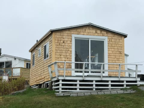 Starfish Cottage Chalet in Halifax