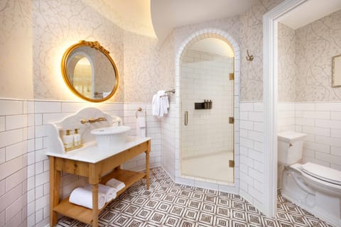 Glenwood Hot Springs Resort Resort in Glenwood Springs