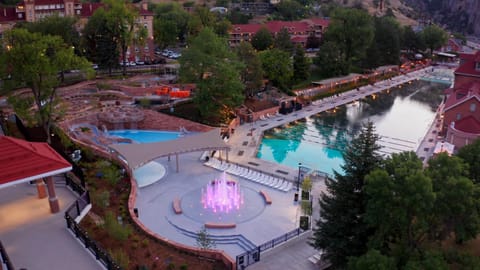 Glenwood Hot Springs Resort Resort in Glenwood Springs