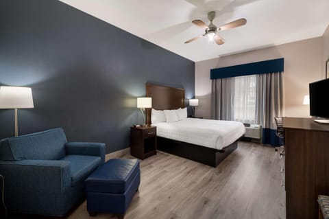 Best Western Plus Lake Dallas Inn & Suites Hôtel in Lake Dallas