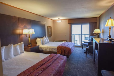 Best Western Plus Dockside Waterfront Inn Hotel in Mackinaw City