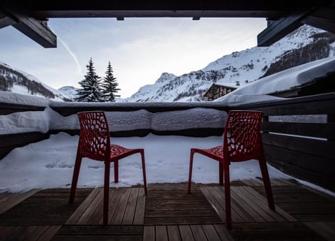 Balcony/Terrace, Mountain view