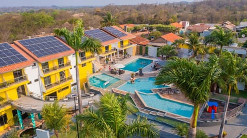 Property building, Bird's eye view, Pool view, Swimming pool