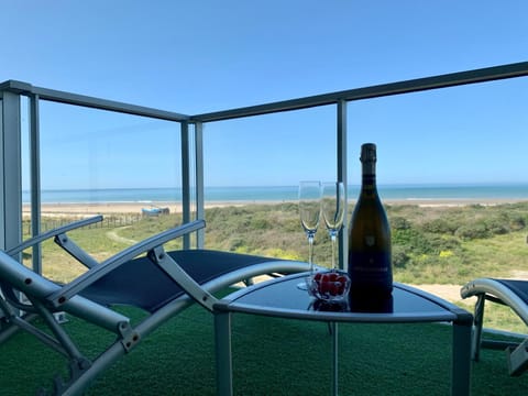 Face mer pieds dans l'eau Apartment in Berck