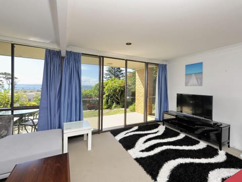 The Crest Unit 5 6 8 Tomaree Road Eigentumswohnung in Shoal Bay