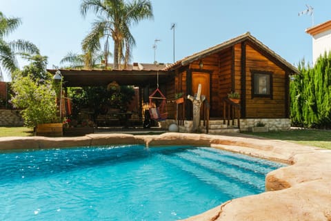 Casa de madera con piscina privada Maison in Los Alcázares