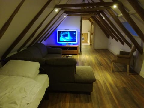 TV and multimedia, Bedroom